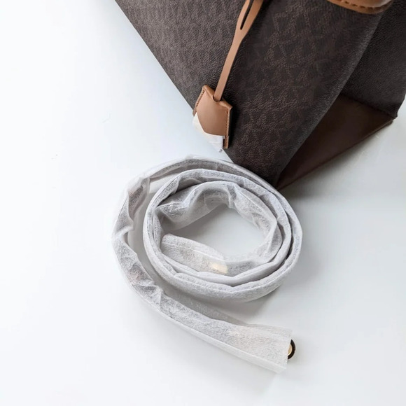 MICHAEL KORS Gramercy Large Logo Satchel - Picture 6 of 13